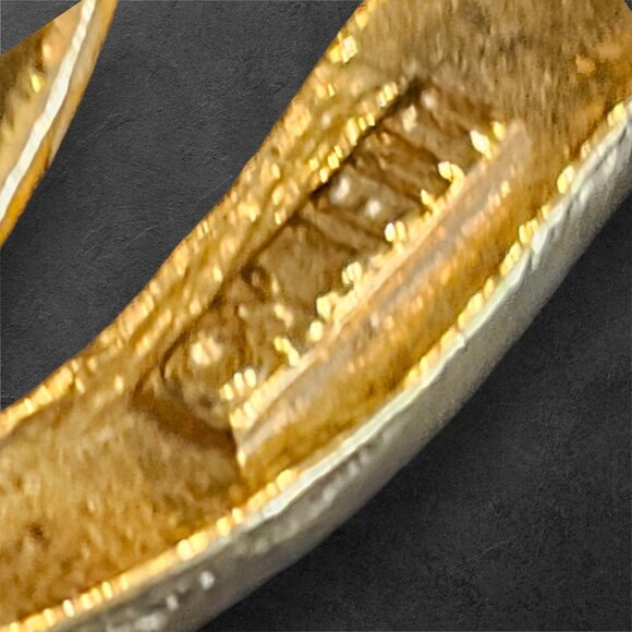 Vintage Abstract Gold-Tone Brooch Pin - 3" Retro Jewelry Accessory signed M Jent - Picture 7 of 7